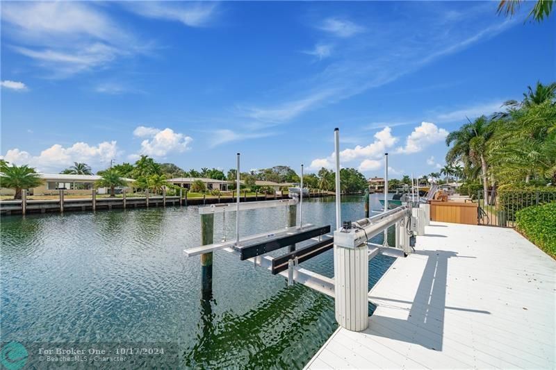 Recently Sold: $1,499,000 (3 beds, 2 baths, 2229 Square Feet)