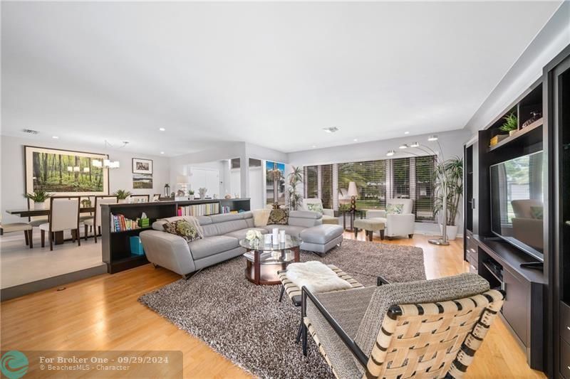 Recently Sold: $1,499,000 (3 beds, 2 baths, 2229 Square Feet)