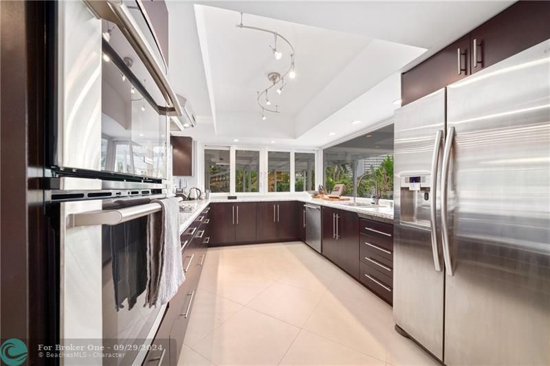 Recently Sold: $1,499,000 (3 beds, 2 baths, 2229 Square Feet)