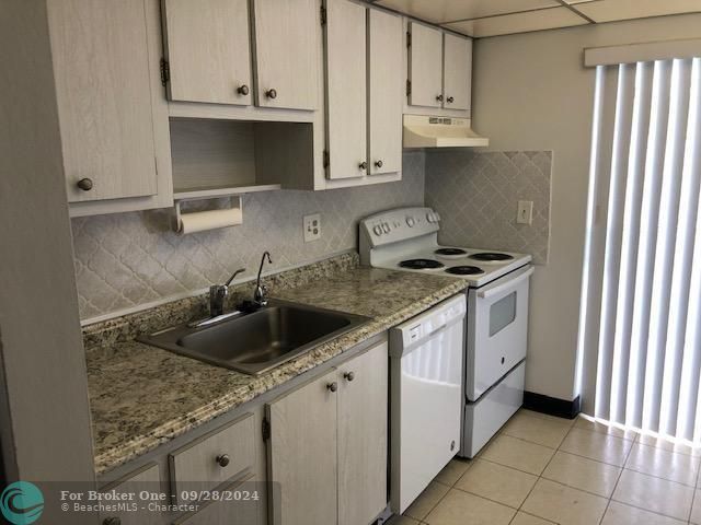 Vendido Recientemente: $49,900 (1 camas, 1 baños, 735 Pies cuadrados)