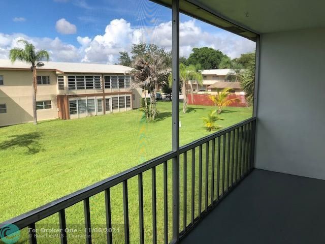 Recently Sold: $49,900 (1 beds, 1 baths, 735 Square Feet)