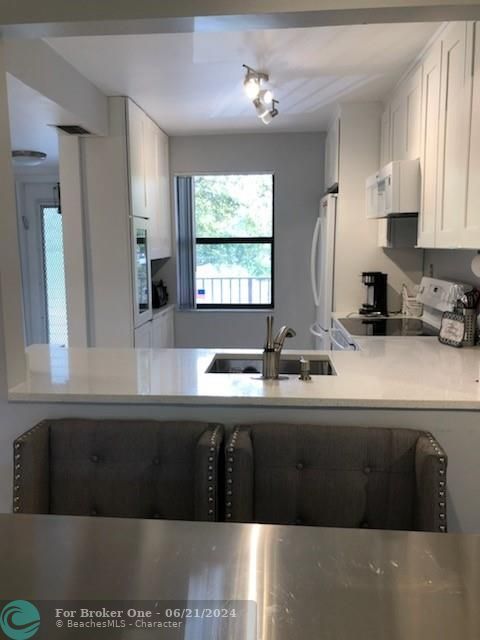 Recently Sold: $110,777 (2 beds, 2 baths, 815 Square Feet)