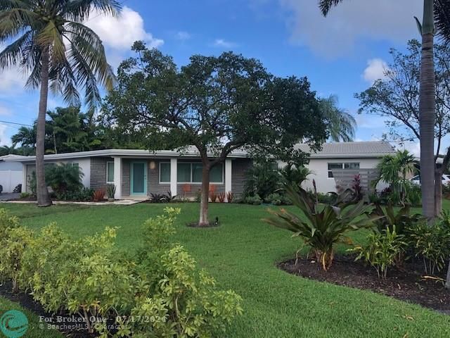 Recently Sold: $799,900 (4 beds, 3 baths, 2444 Square Feet)