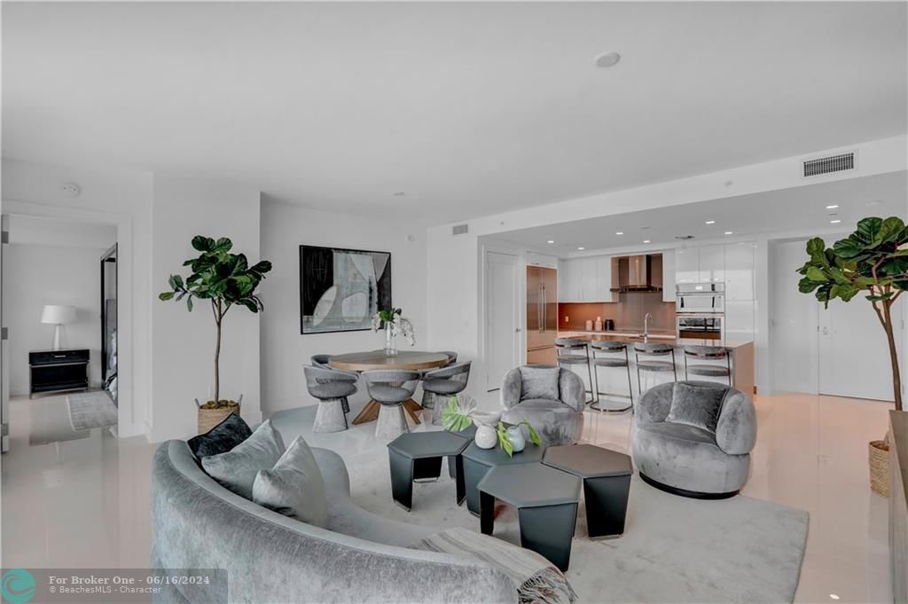 Recently Sold: $1,026,000 (2 beds, 2 baths, 0 Square Feet)