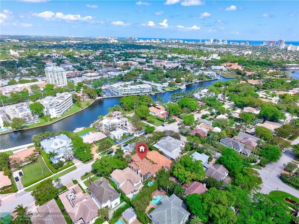 Recently Sold: $1,899,000 (4 beds, 3 baths, 3753 Square Feet)