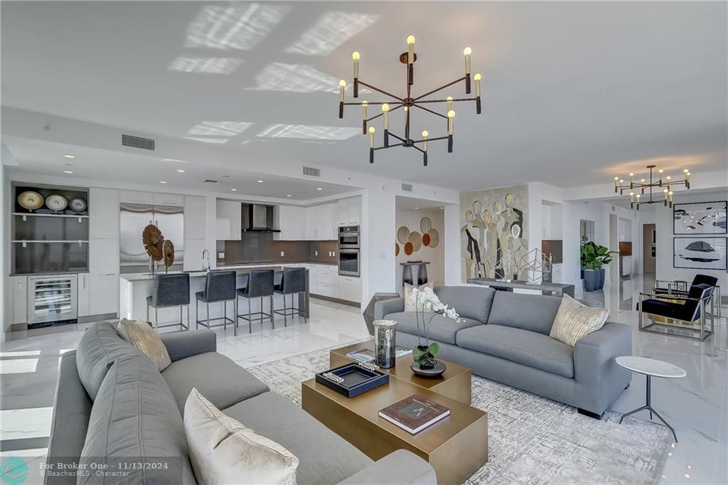 Recently Sold: $3,399,000 (4 beds, 4 baths, 3896 Square Feet)