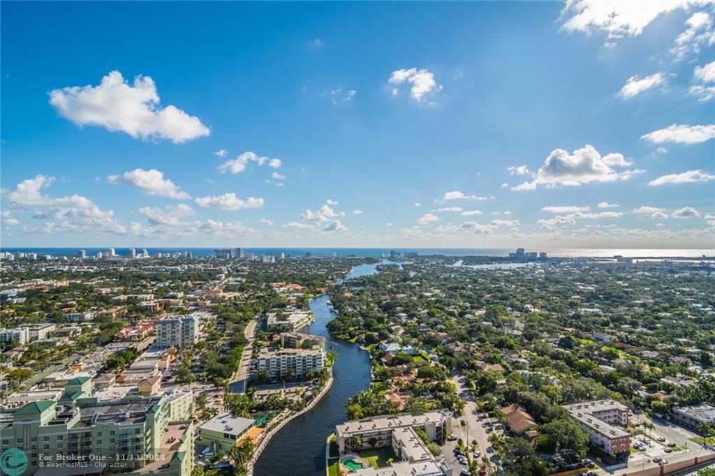 Recently Sold: $3,590,000 (3 beds, 4 baths, 4200 Square Feet)