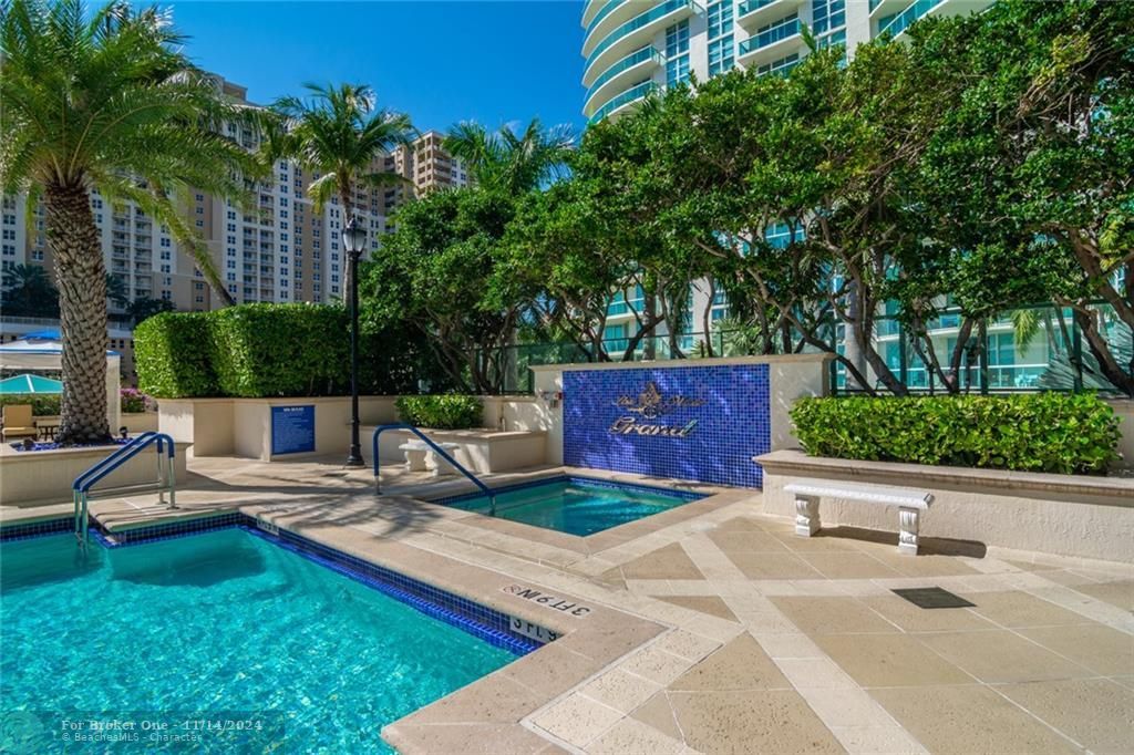 Recently Sold: $3,590,000 (3 beds, 4 baths, 4200 Square Feet)