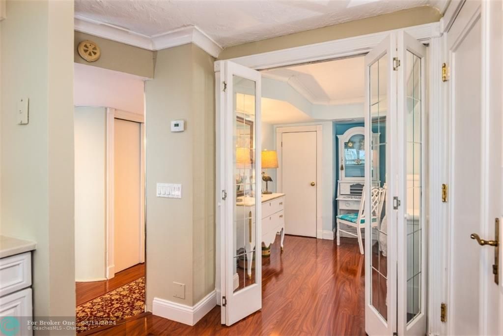 Recently Sold: $475,000 (2 beds, 2 baths, 1202 Square Feet)