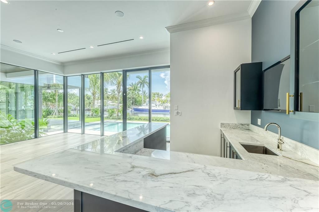 Recently Sold: $8,000,000 (5 beds, 5 baths, 0 Square Feet)