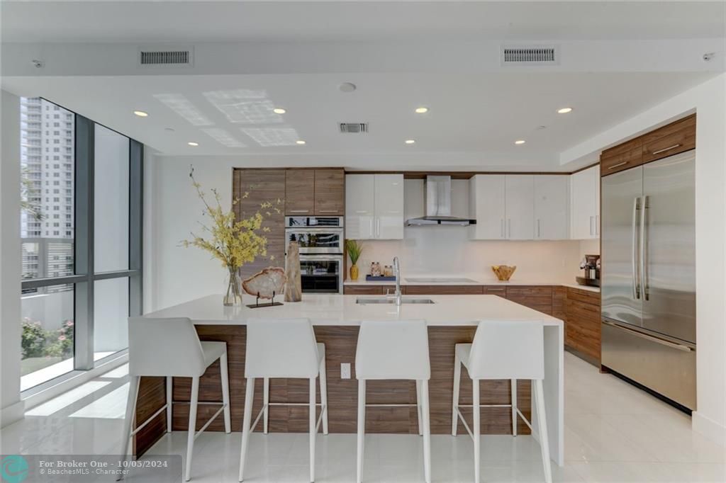 Recently Sold: $1,379,000 (2 beds, 2 baths, 0 Square Feet)