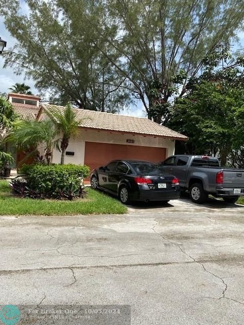 Recently Sold: $240,000 (2 beds, 2 baths, 1436 Square Feet)