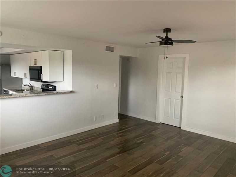 Active With Contract: $1,995 (2 beds, 2 baths, 5184 Square Feet)