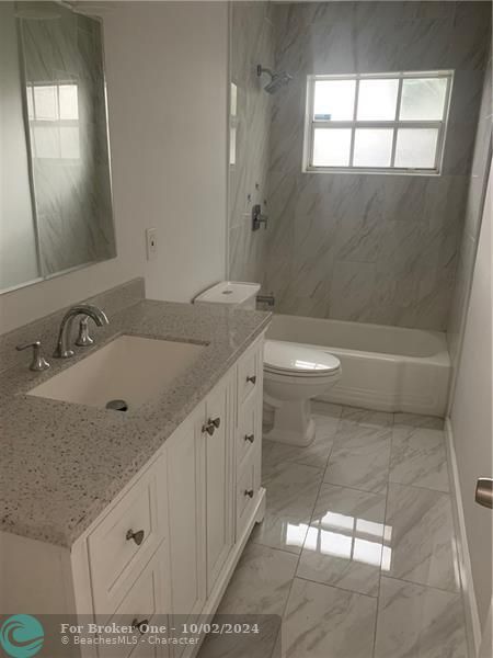 Active With Contract: $1,995 (2 beds, 2 baths, 5184 Square Feet)