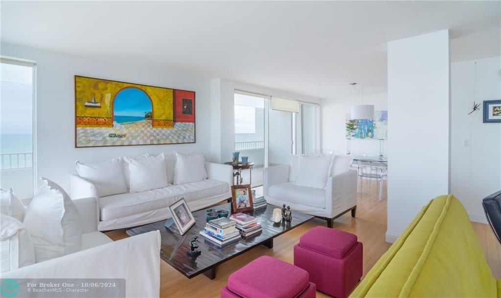 Recently Sold: $1,900,000 (3 beds, 2 baths, 1930 Square Feet)