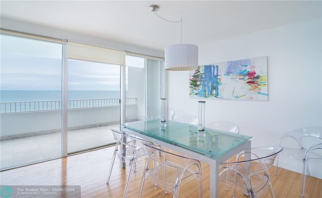 Recently Sold: $1,900,000 (3 beds, 2 baths, 1930 Square Feet)