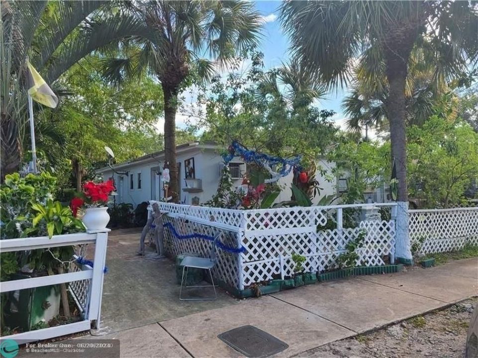 Recently Rented: $240,000 (0 beds, 0 baths, 1050 Square Feet)