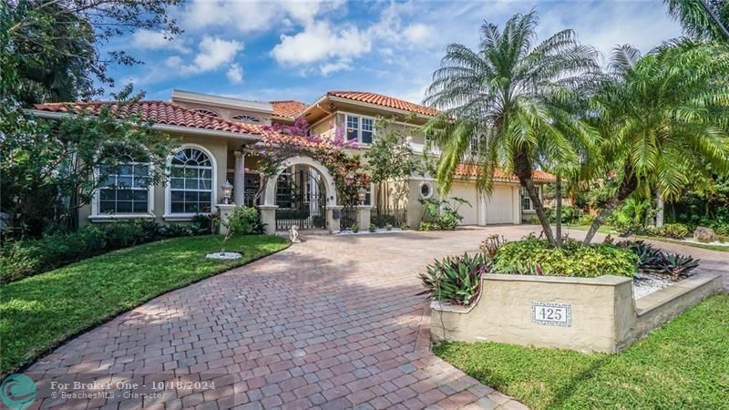 Recently Sold: $3,700,000 (5 beds, 4 baths, 4119 Square Feet)