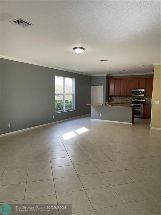 Active With Contract: $4,400 (5 beds, 3 baths, 3254 Square Feet)