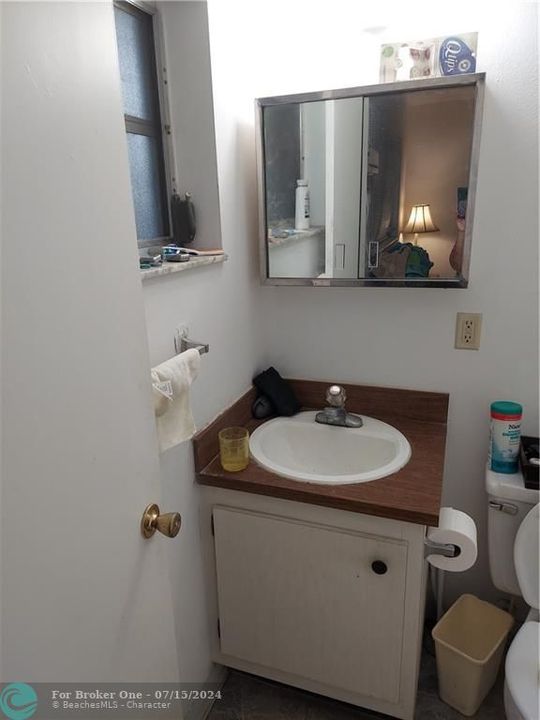 Recently Sold: $110,000 (1 beds, 1 baths, 427 Square Feet)