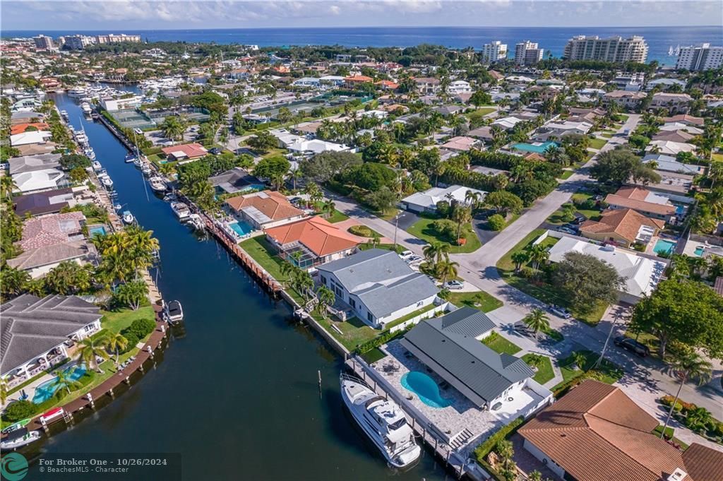 Active With Contract: $1,699,995 (3 beds, 2 baths, 2782 Square Feet)