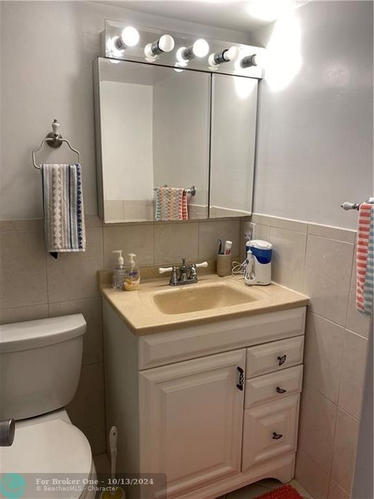 Recently Sold: $98,900 (1 beds, 1 baths, 738 Square Feet)