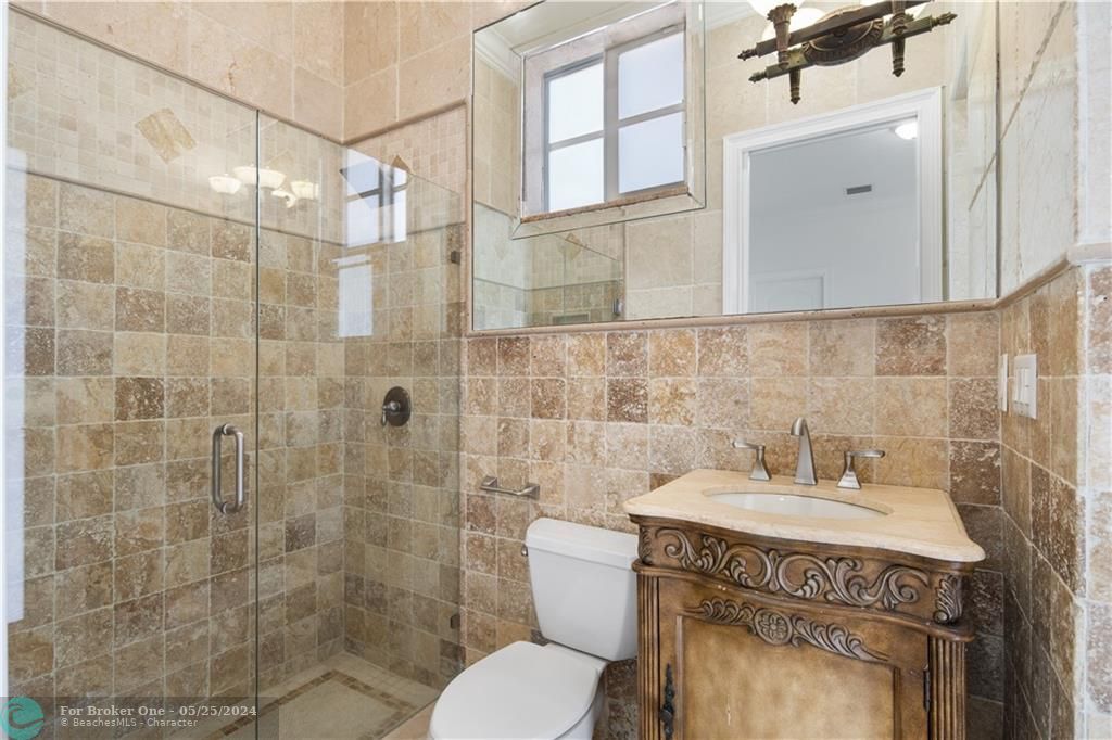 最近租的: $16,500 (6 贝兹, 4 浴室, 5410 平方英尺)