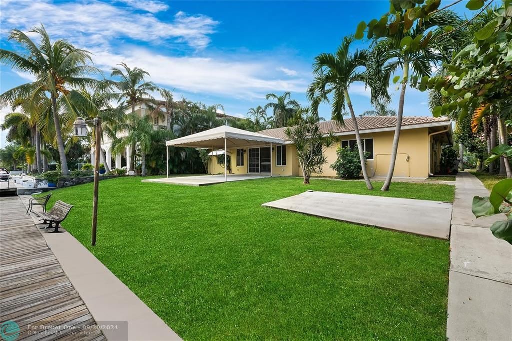 Recently Sold: $1,275,000 (2 beds, 2 baths, 0 Square Feet)