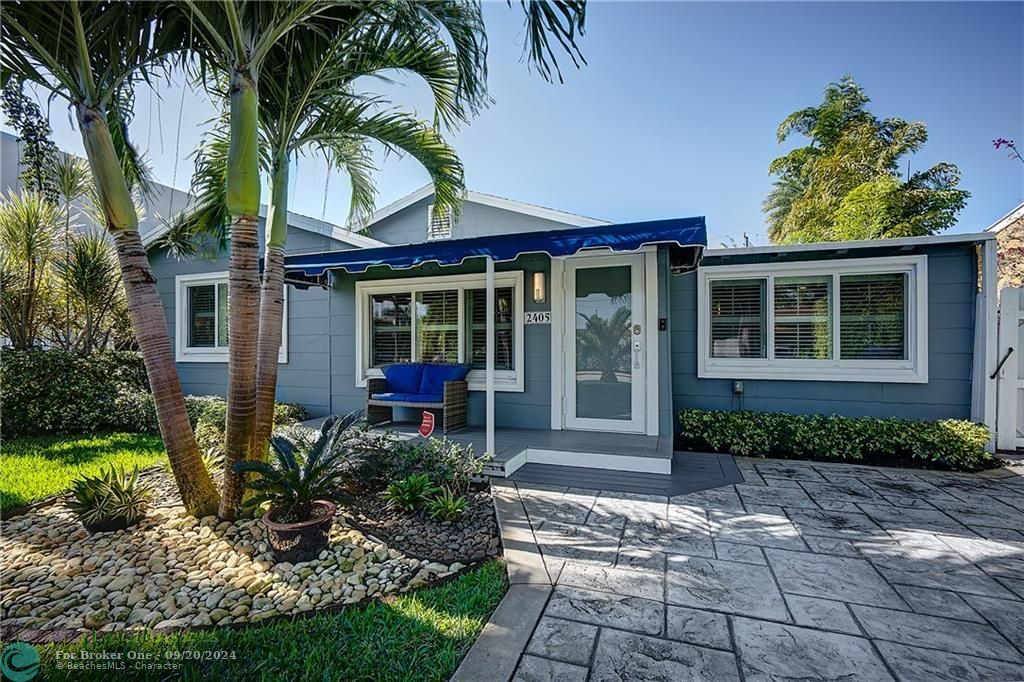 Recently Sold: $850,000 (3 beds, 2 baths, 1255 Square Feet)