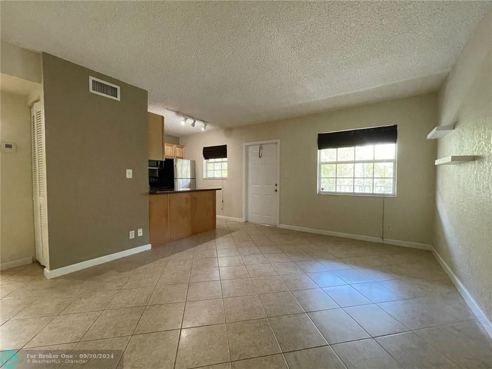 Recently Sold: $210,000 (2 beds, 1 baths, 616 Square Feet)