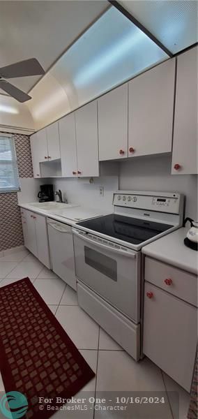 Active With Contract: $1,500 (1 beds, 1 baths, 1040 Square Feet)