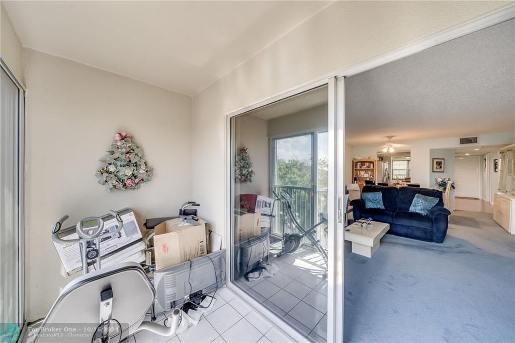 Recently Sold: $235,000 (2 beds, 2 baths, 1351 Square Feet)