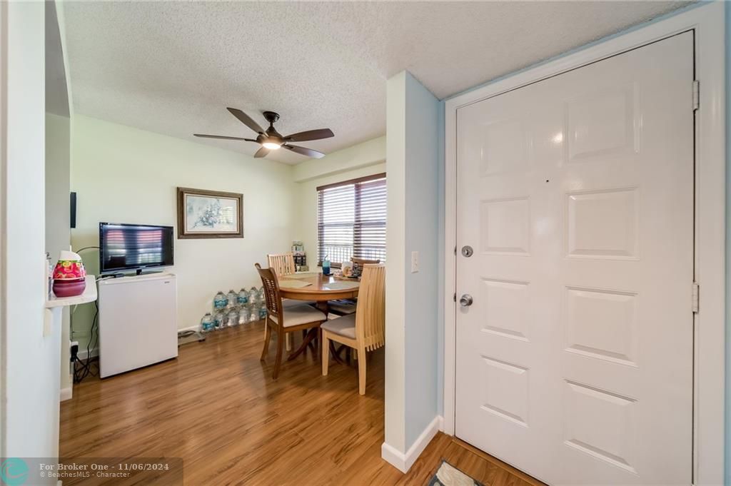 Recently Sold: $235,000 (2 beds, 2 baths, 1351 Square Feet)