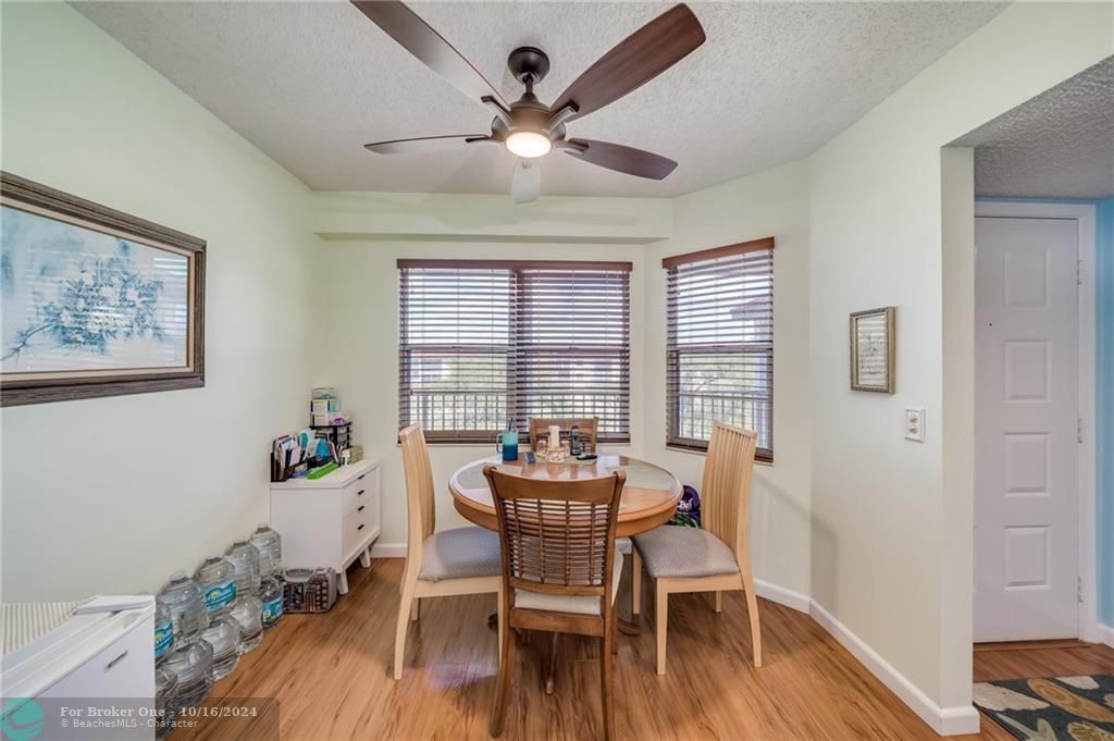 Recently Sold: $235,000 (2 beds, 2 baths, 1351 Square Feet)