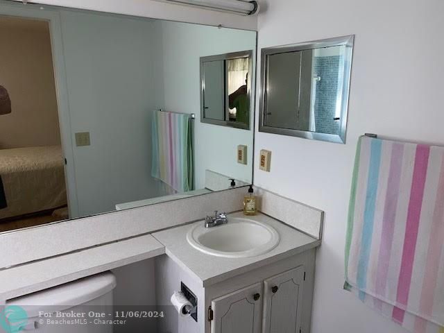 Recently Sold: $89,900 (1 beds, 1 baths, 708 Square Feet)