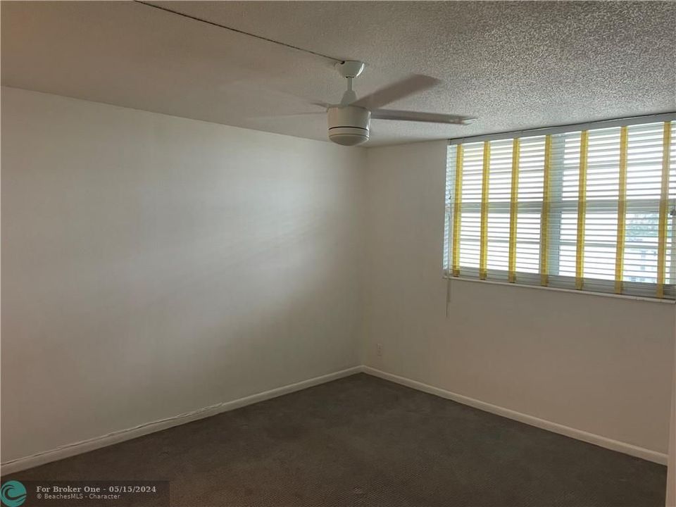 Recently Sold: $245,000 (1 beds, 2 baths, 1050 Square Feet)