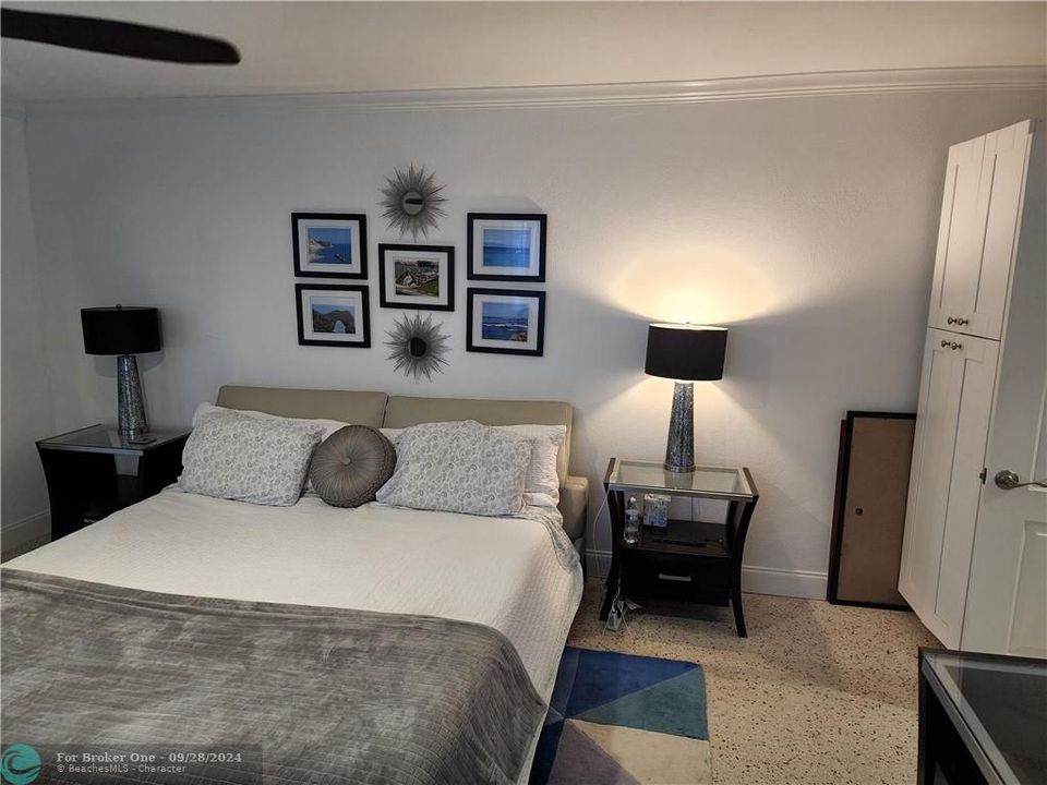 Recently Rented: $2,100,000 (0 beds, 0 baths, 2041 Square Feet)