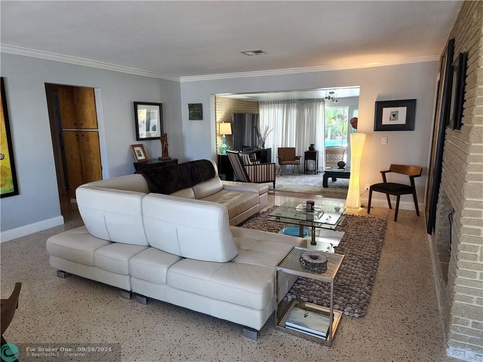 Recently Rented: $2,100,000 (0 beds, 0 baths, 2041 Square Feet)