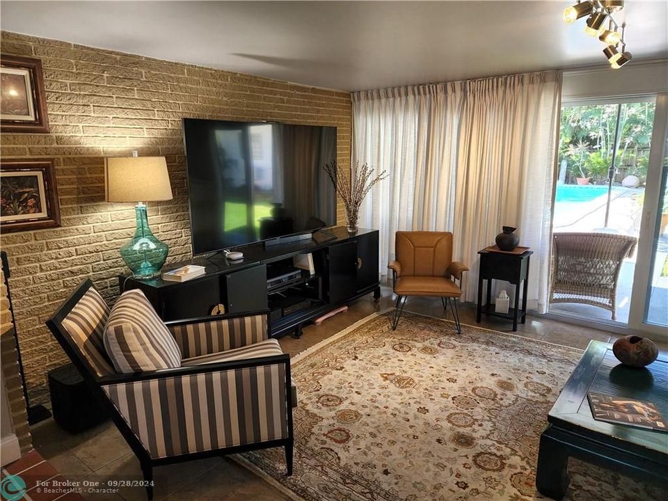 Recently Rented: $2,100,000 (0 beds, 0 baths, 2041 Square Feet)