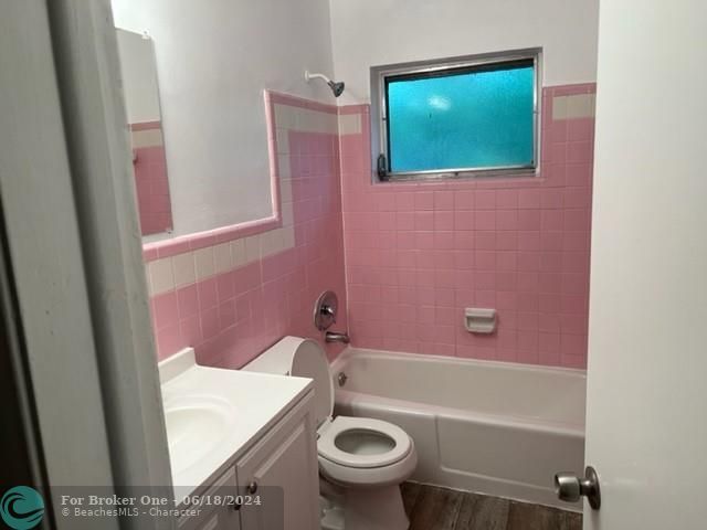 Active With Contract: $1,400 (1 beds, 1 baths, 6154 Square Feet)