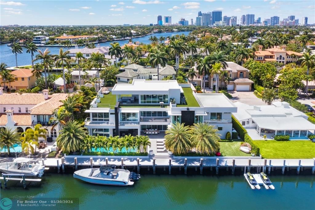 Recently Sold: $15,500,000 (7 beds, 9 baths, 9581 Square Feet)