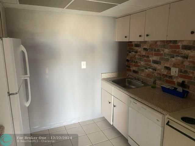 Recently Sold: $265,000 (1 beds, 1 baths, 730 Square Feet)