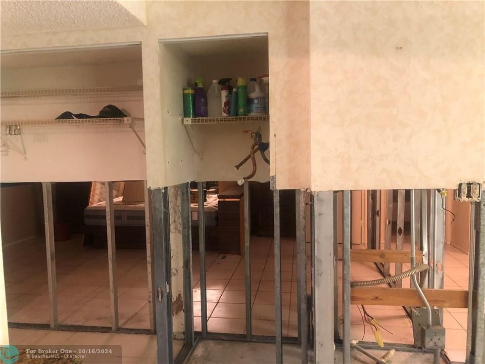 Vendido Recientemente: $225,000 (3 camas, 2 baños, 1396 Pies cuadrados)