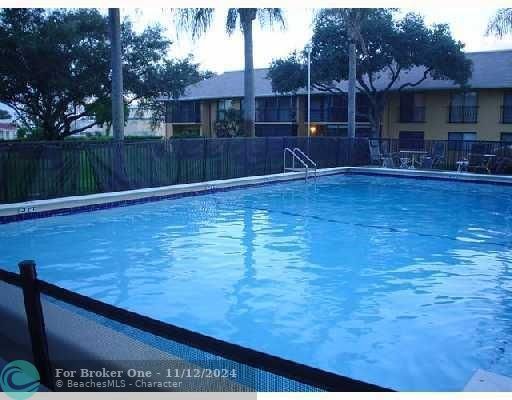 Active With Contract: $1,590 (1 beds, 1 baths, 0 Square Feet)