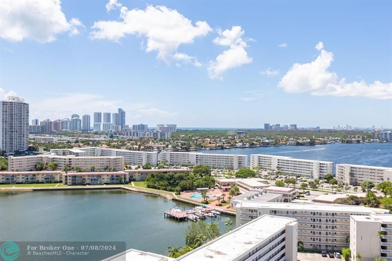 Recently Sold: $295,999 (2 beds, 2 baths, 1565 Square Feet)