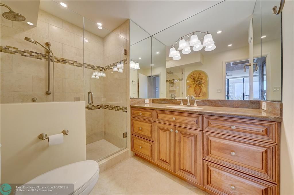 最近售出: $725,000 (3 贝兹, 2 浴室, 1450 平方英尺)