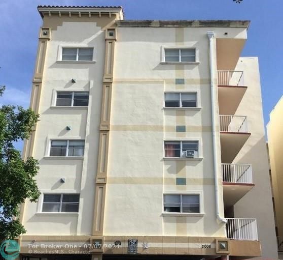 Recently Sold: $189,990 (1 beds, 1 baths, 640 Square Feet)