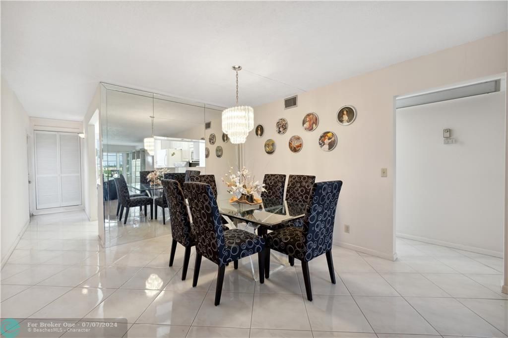 Recently Sold: $230,500 (2 beds, 2 baths, 1168 Square Feet)