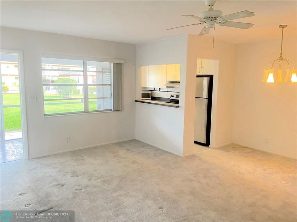 Recently Sold: $100,000 (1 beds, 1 baths, 680 Square Feet)