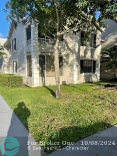 Active With Contract: $279,677 (2 beds, 2 baths, 1038 Square Feet)